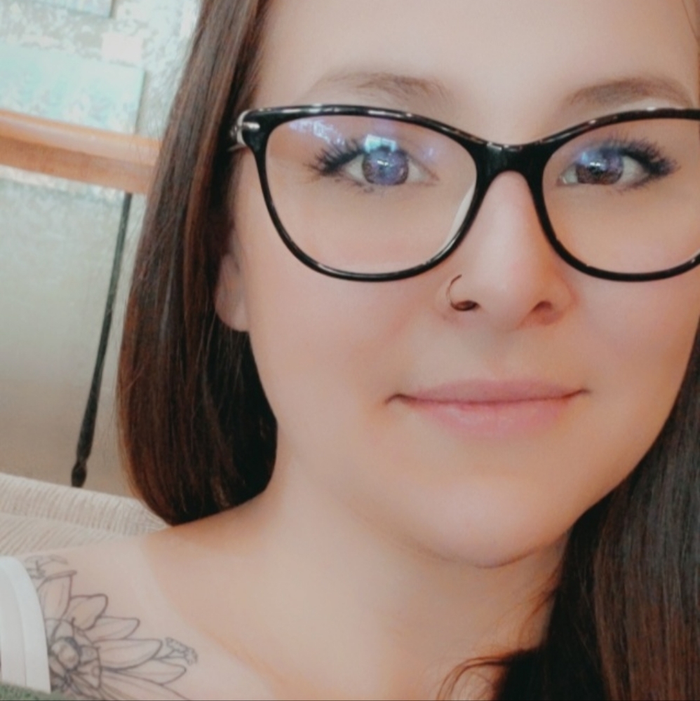Meet your Posher, Jenifer
